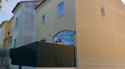 Mansion T3 in Algueirão-Mem Martins of 78 m²
