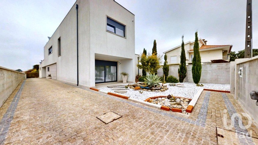 Lodge T3 in Antas of 302 m²