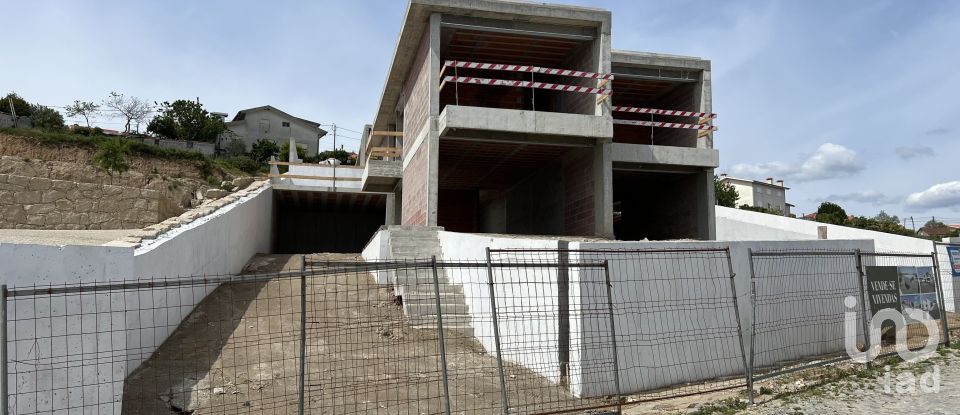 Mansion T3 in Figueiró (Santiago e Santa Cristina) of 222 m²