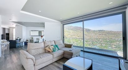House T2 in Arco da Calheta of 146 m²
