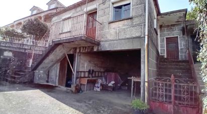 Maison de village T2 à Parada do Monte e Cubalhão de 156 m²