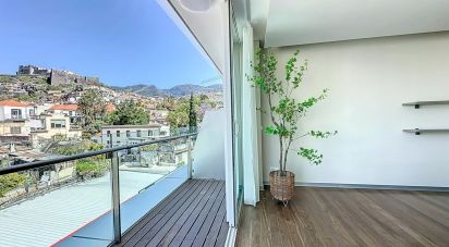 Apartamento T3 em Funchal (Sé) de 215 m²