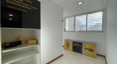 Offices in Almada, Cova da Piedade, Pragal e Cacilhas of 162 m²