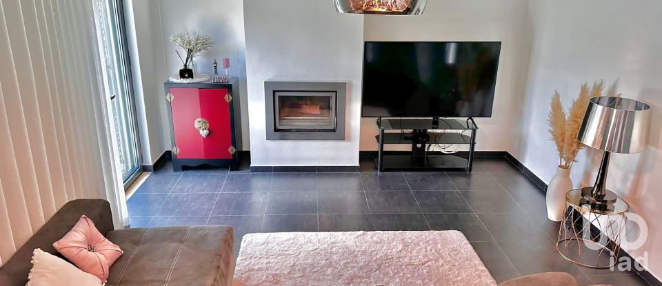 House T4 in Sado of 191 m²