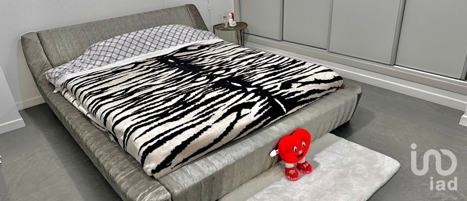 House T4 in Sado of 191 m²