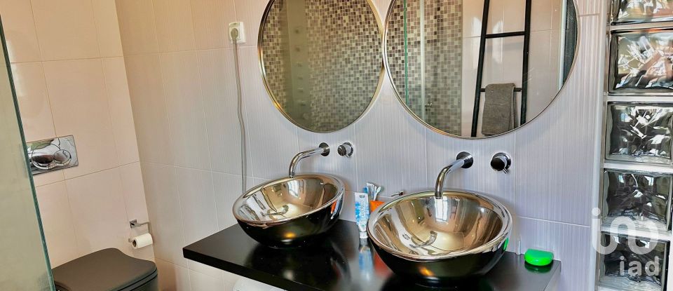 House T4 in Sado of 191 m²