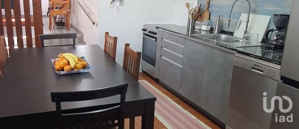 Farm T6 in Alfeizerão of 112 m²