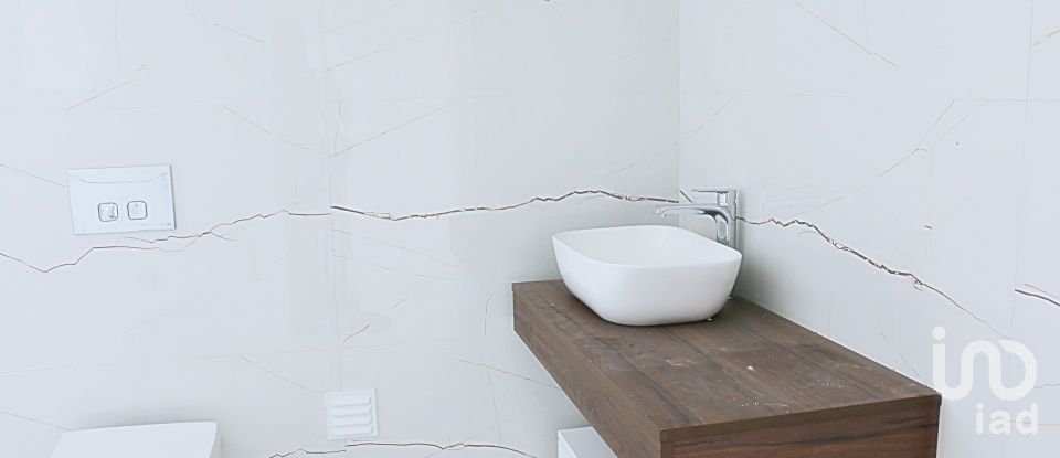 Maison T3 à Fernão Ferro de 162 m²