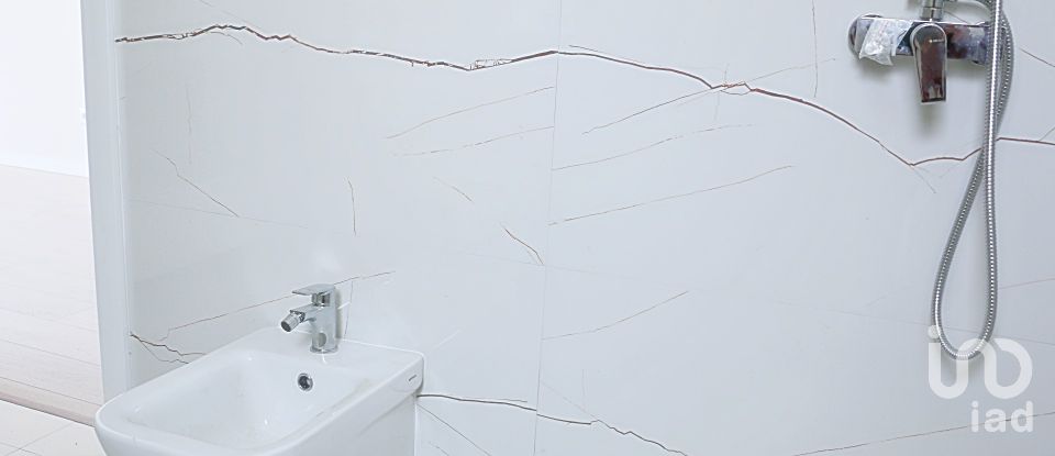 Maison T3 à Fernão Ferro de 162 m²