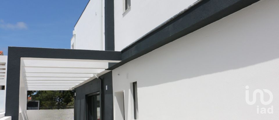 Maison T3 à Fernão Ferro de 162 m²