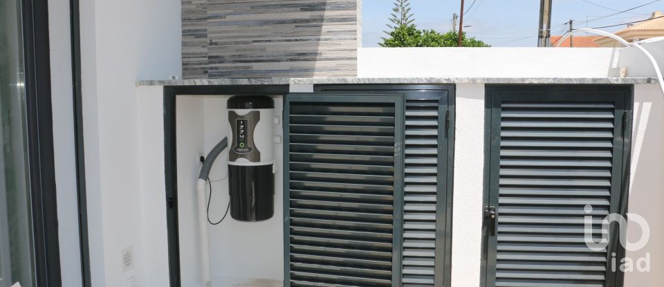 Maison T3 à Fernão Ferro de 162 m²