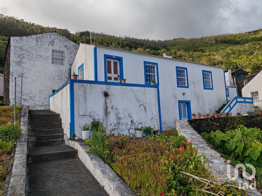 Maison T2 à Ribeiras de 120 m²