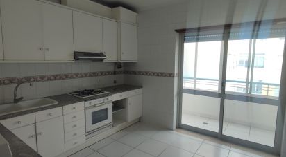 Apartment T4 in Leiria, Pousos, Barreira e Cortes of 130 m²