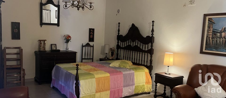 Maison traditionnelle T3 à Algoz e Tunes de 175 m²