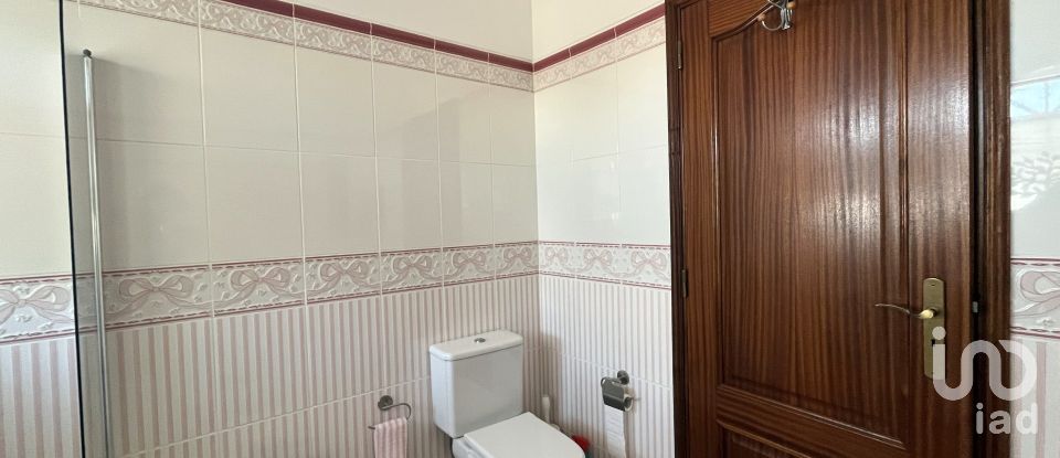 Maison traditionnelle T3 à Algoz e Tunes de 175 m²