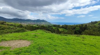 Terrain à Povoação de 142 408 m²