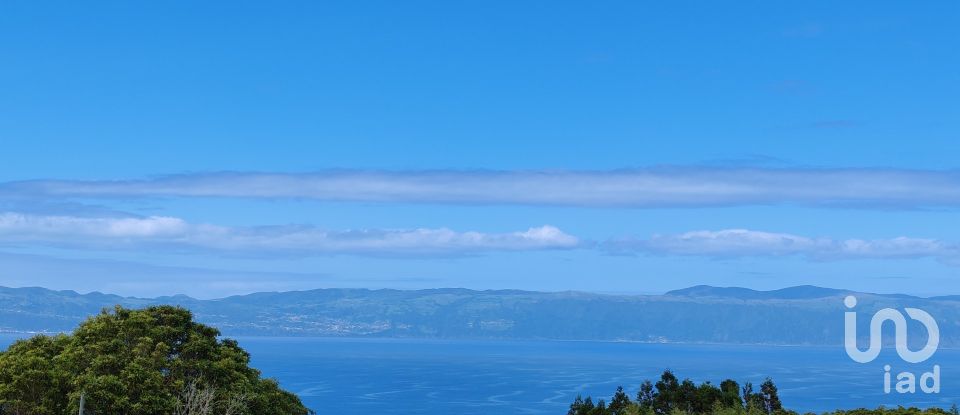 Lodge T3 in Ribeirinha of 374 m²