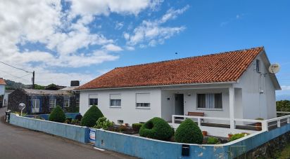 Gîte T3 à Ribeirinha de 374 m²