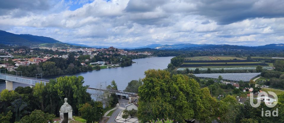 Terrain à Gandra e Taião de 850 m²