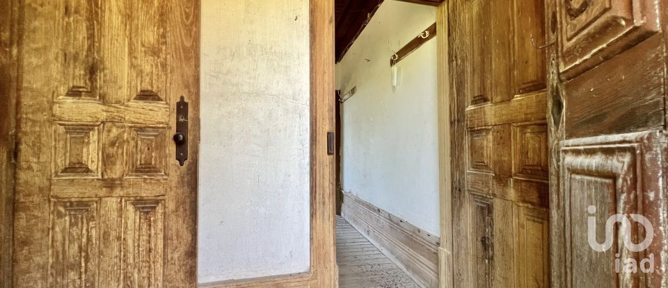 Farm T5 in Oliveira do Douro of 292 m²