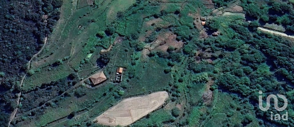 Farm T5 in Oliveira do Douro of 292 m²