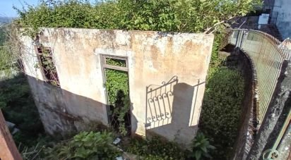 Land in Vila e Roussas of 716 m²