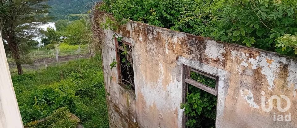 Land in Vila e Roussas of 716 m²