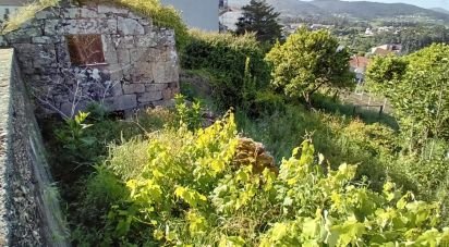 Land in Vila e Roussas of 716 m²