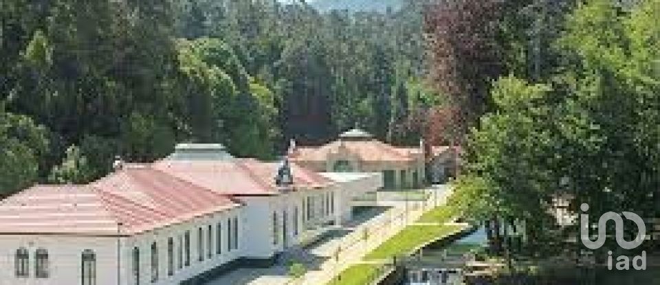 Land in Vila e Roussas of 716 m²