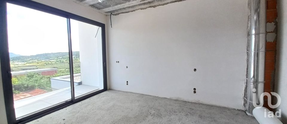 Maison T3 à Abade de Neiva de 308 m²