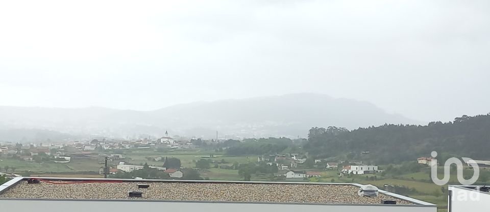 Maison T3 à Abade de Neiva de 308 m²