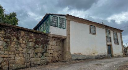 House T3 in Cótimos of 498 m²