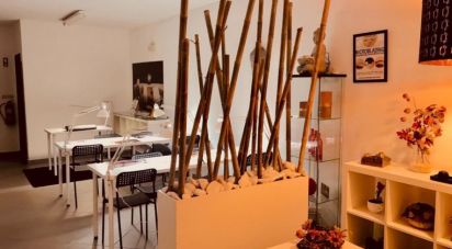 Boutique/Local commercial à Areosa de 160 m²