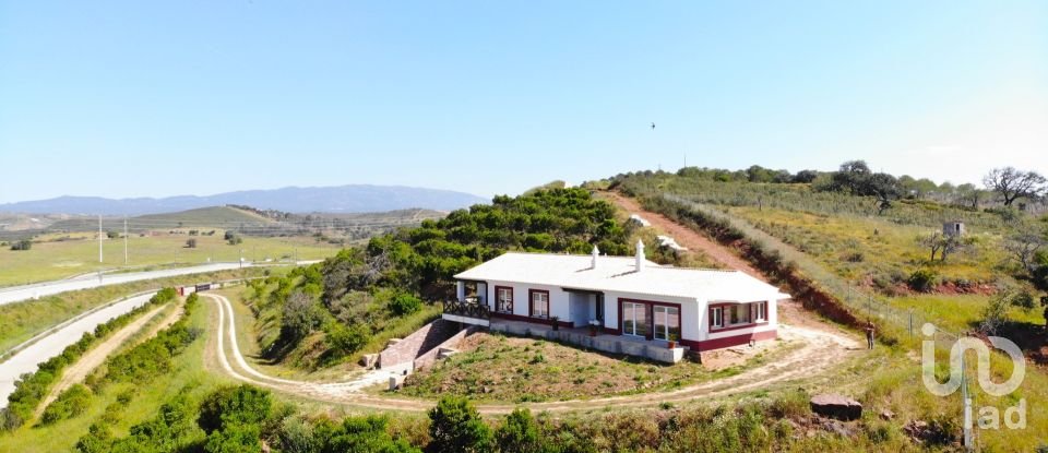 Farm T3 in Mexilhoeira Grande of 274 m²