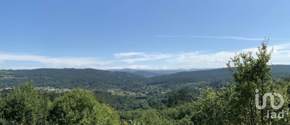 Farm T9 in Covas of 380 m²