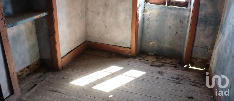 Casa tradicional T2 em Lorvão de 140 m²