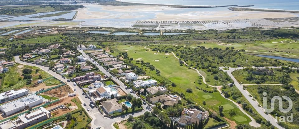 House T5 in Odiáxere of 630 m²