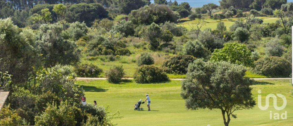 House T5 in Odiáxere of 630 m²