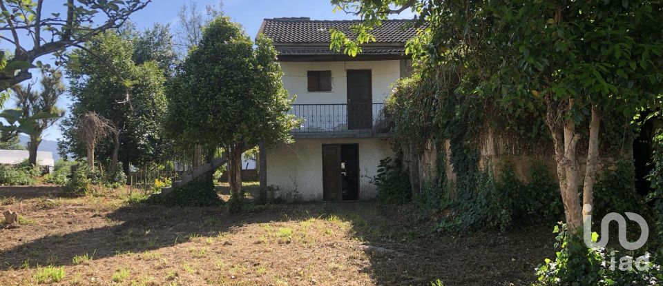Casa T3 em Correlhã de 250 m²