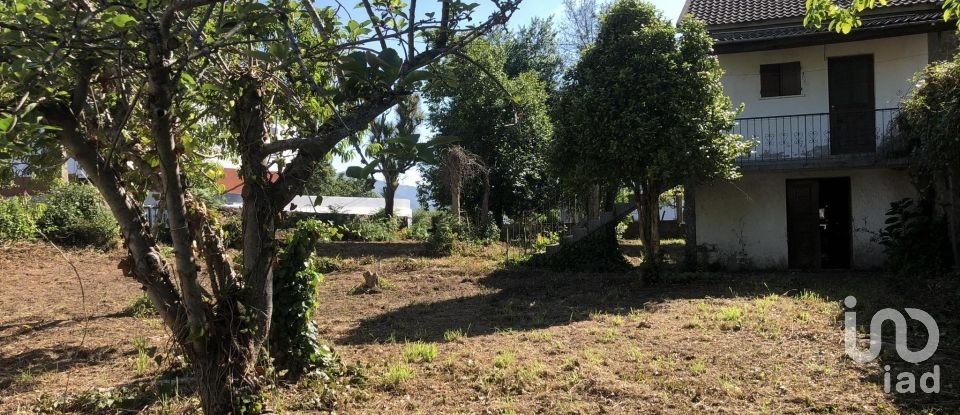 Casa T3 em Correlhã de 250 m²