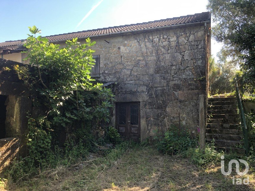 Casa T3 em Correlhã de 250 m²