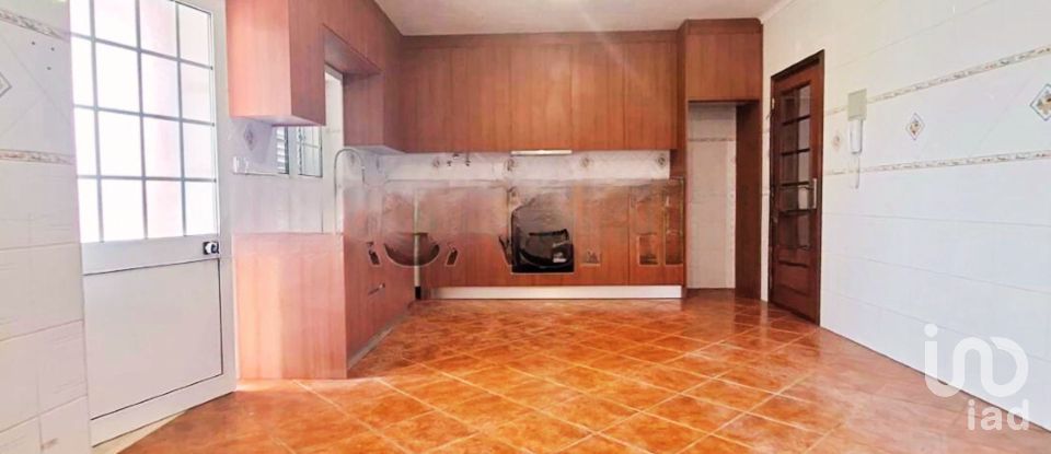 Moradia T4 em São lourenço do bairro de 287 m²