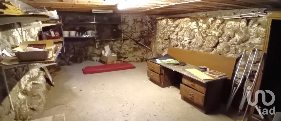 Maison de village T2 à Cristoval de 172 m²