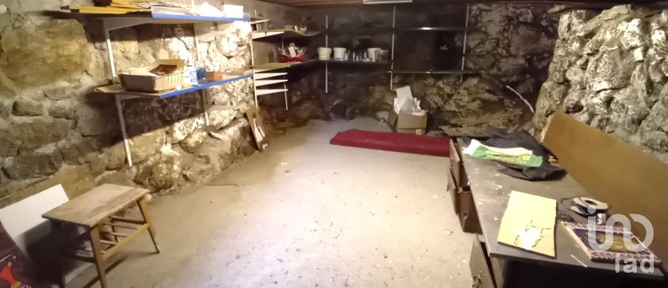 Maison de village T2 à Cristoval de 172 m²