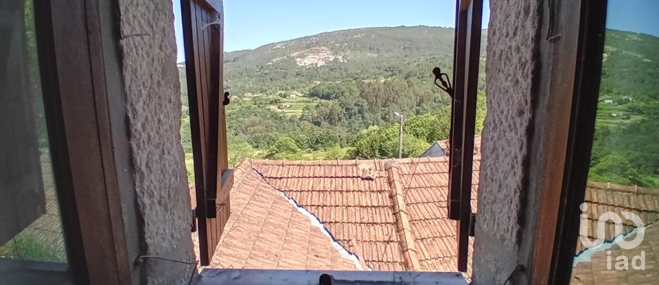 Maison de village T2 à Cristoval de 172 m²