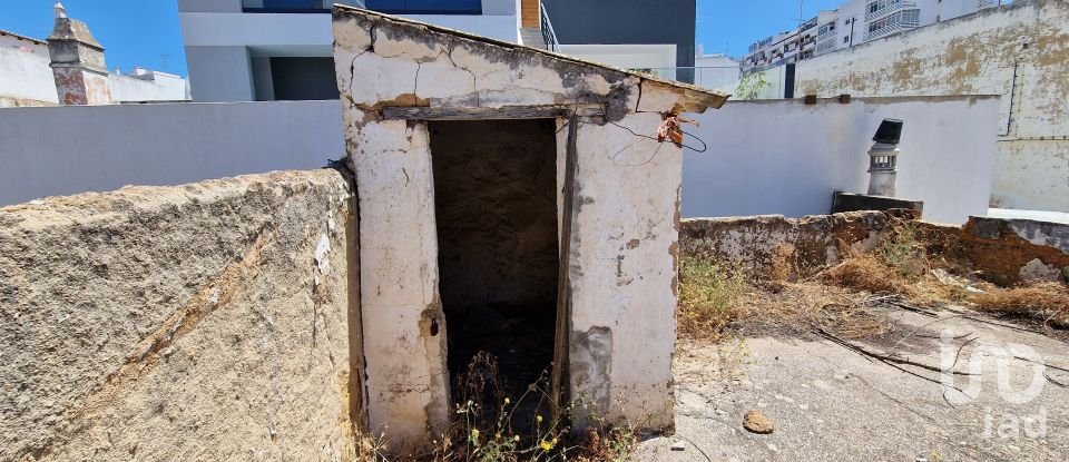 Moradia T2 em Faro (Sé e São Pedro) de 57 m²