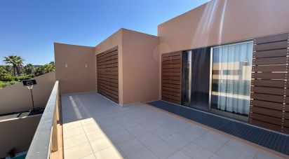 Maison T4 à Guia de 237 m²
