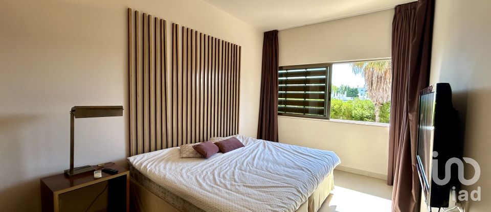 Moradia T4 em Guia de 237 m²