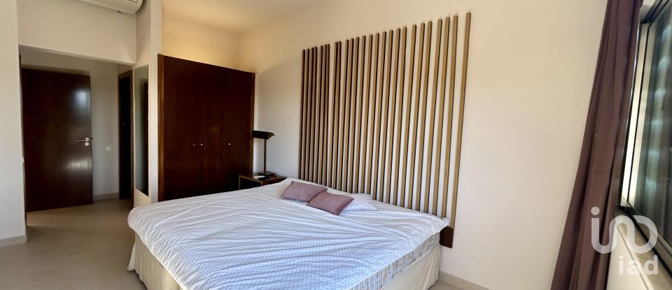 Moradia T4 em Guia de 237 m²