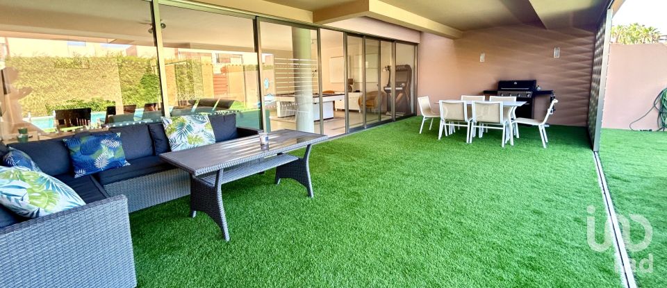 Moradia T4 em Guia de 237 m²